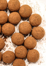 Charger l&#39;image dans la galerie, Energy ball façon truffe orange &amp; cacao
